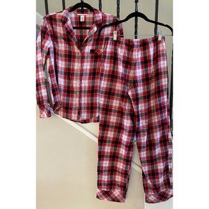 Victoria’s Secret Red Flannel  Pajama Set XS C1245